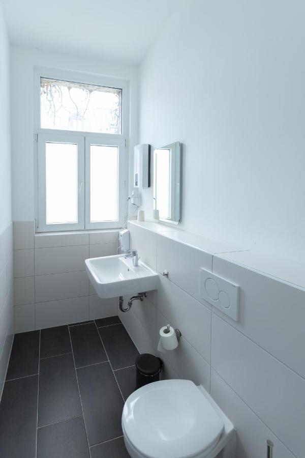 Dreams Bielefeld Pansiyon Dış mekan fotoğraf