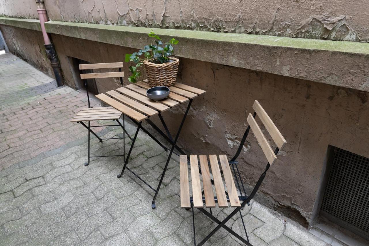 Dreams Bielefeld Pansiyon Dış mekan fotoğraf